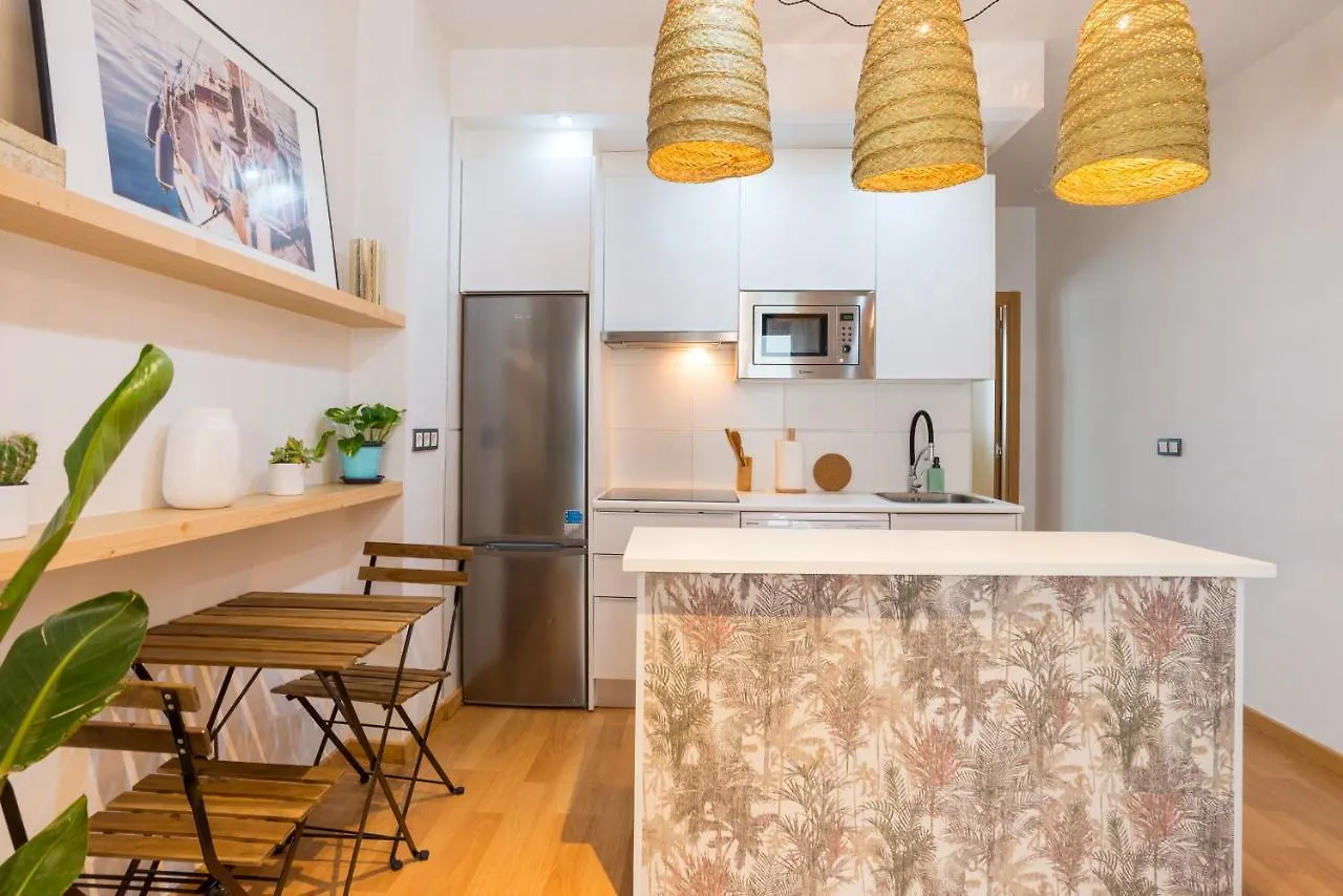 Cozy Apartament In The Heart Of Malaga With Pool Spanien