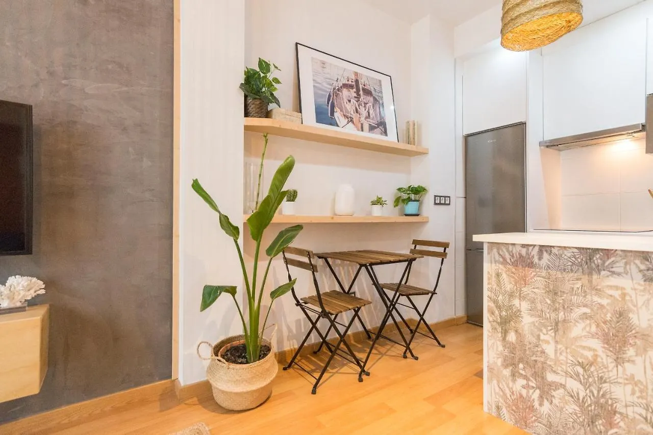 Cozy Apartament In The Heart Of Malaga With Pool
