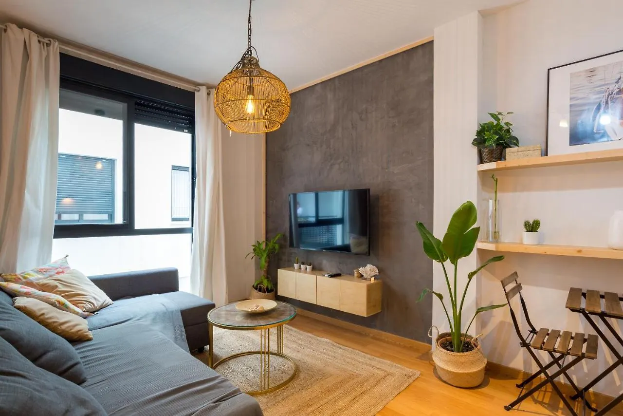 Cozy Apartament In The Heart Of Malaga With Pool