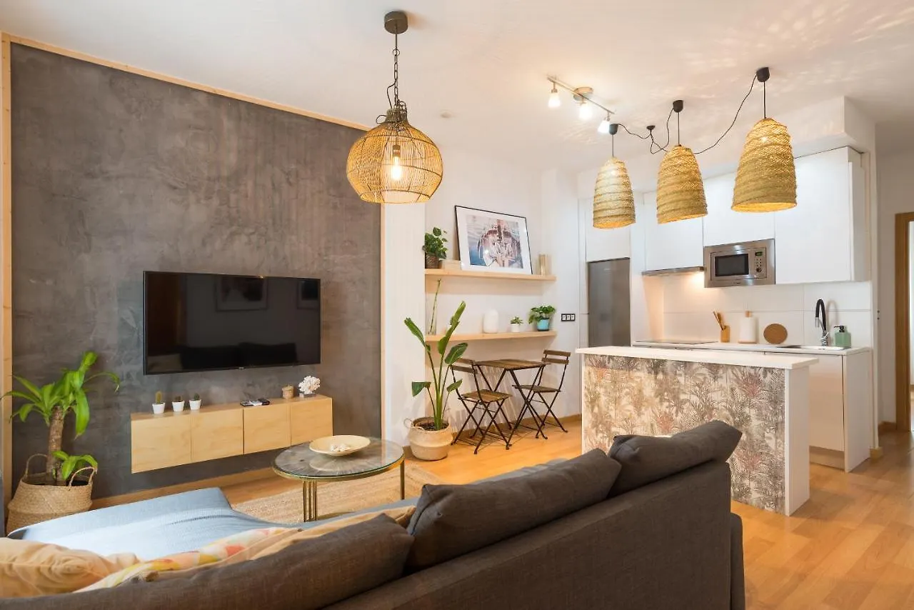 Cozy Apartament In The Heart Of Malaga With Pool